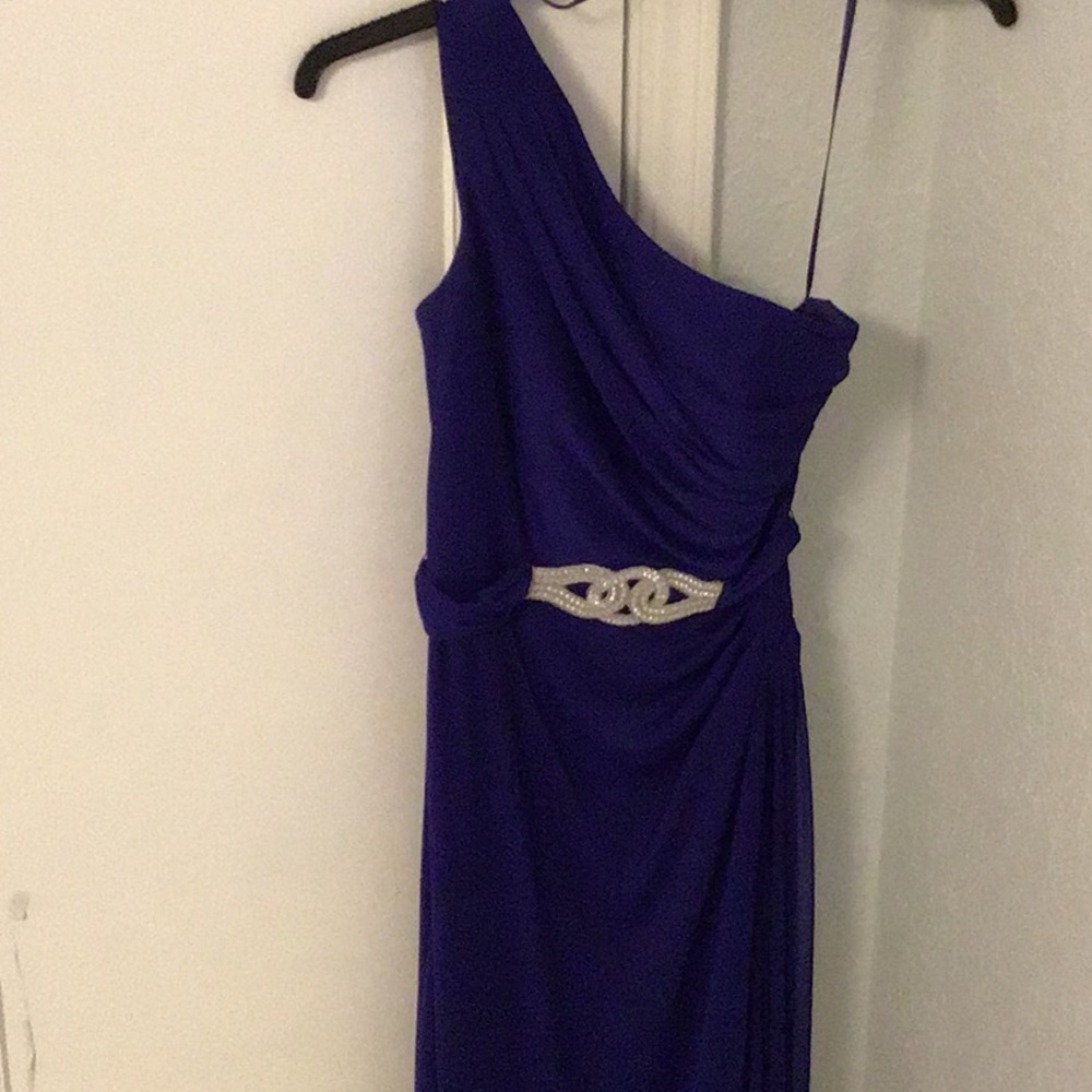 ALEX Evenings dress one shoulder. Size 6